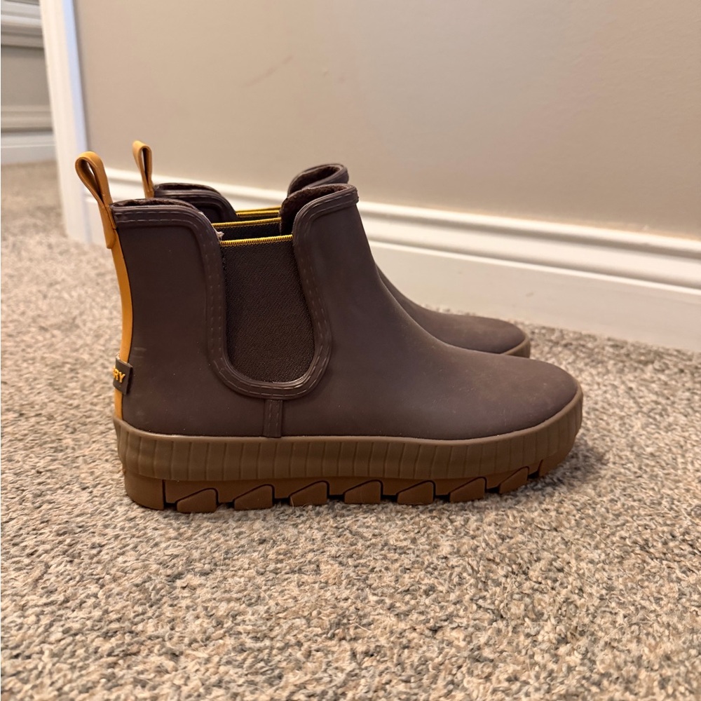 Sperry Brown Chelsea Boots
